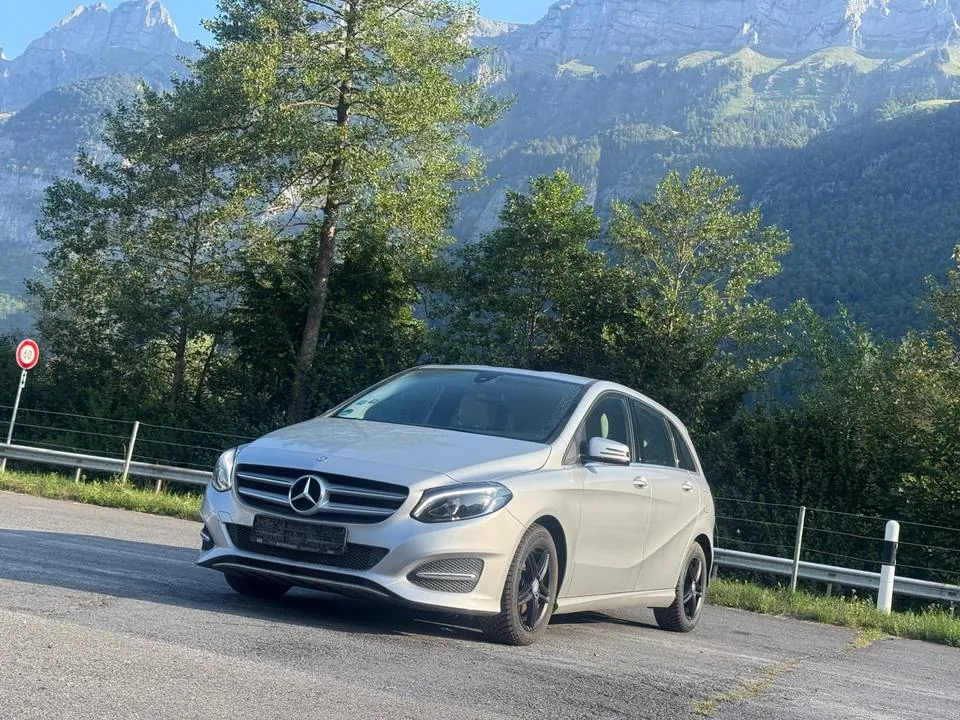 Mercedes-Benz B200