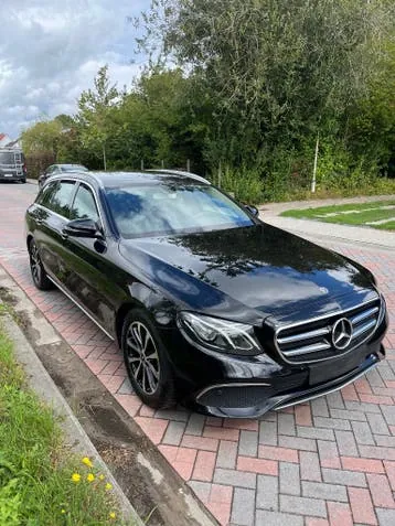Mercedes-Benz E200 2018 photo 3