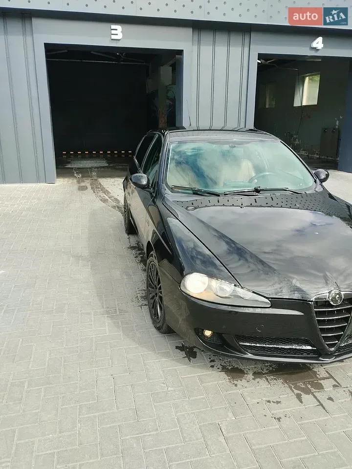Alfa Romeo 147 2008 photo 4