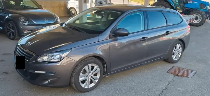 Peugeot 308 2014 photo 2
