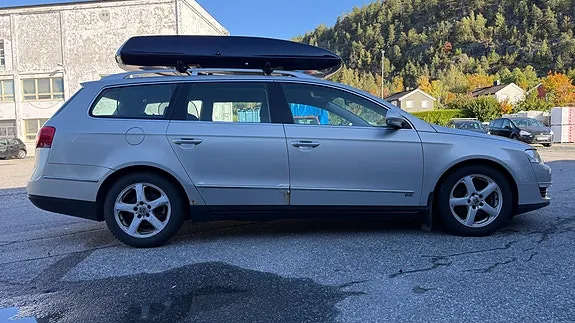 Volkswagen Passat 2010 photo 5