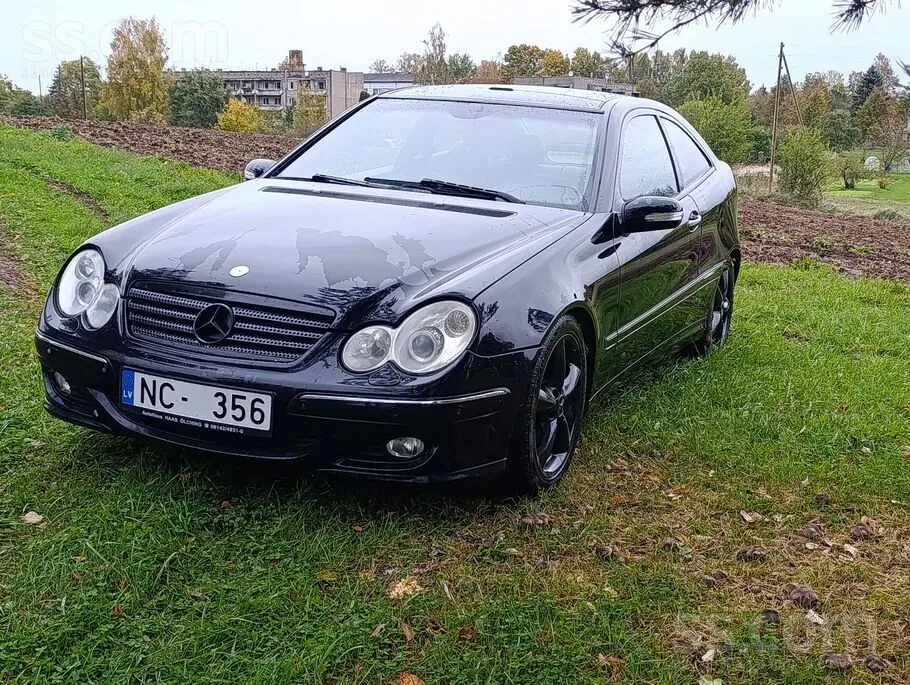 Mercedes-Benz C220