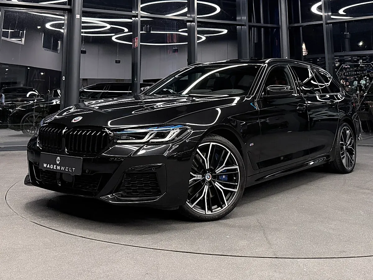 BMW 5 Series 2022 photo 2