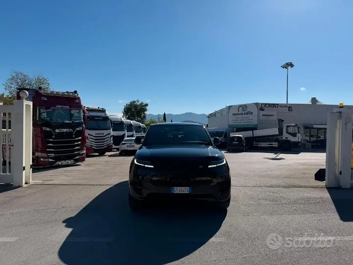 Land Rover Range Rover Sport 2024 photo 2