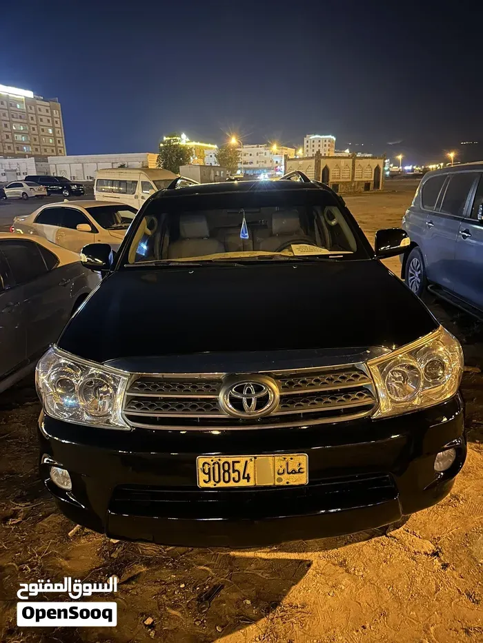 Toyota Fortuner 2011 photo 5