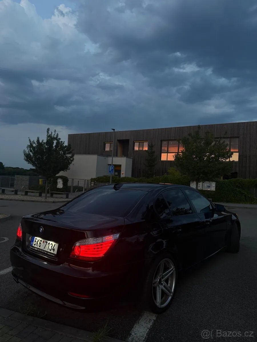 BMW E60 2008 photo 5