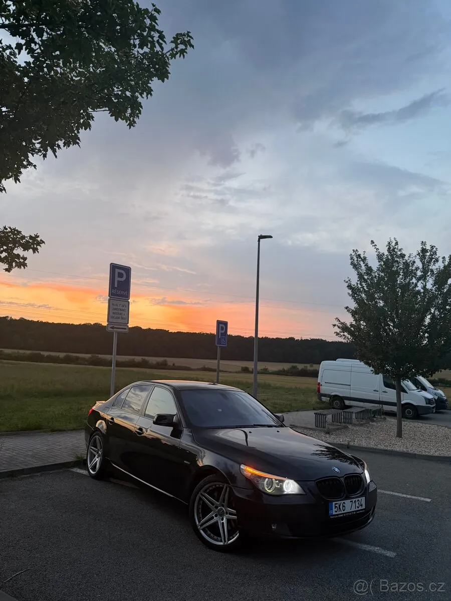 BMW E60 2008 photo 4