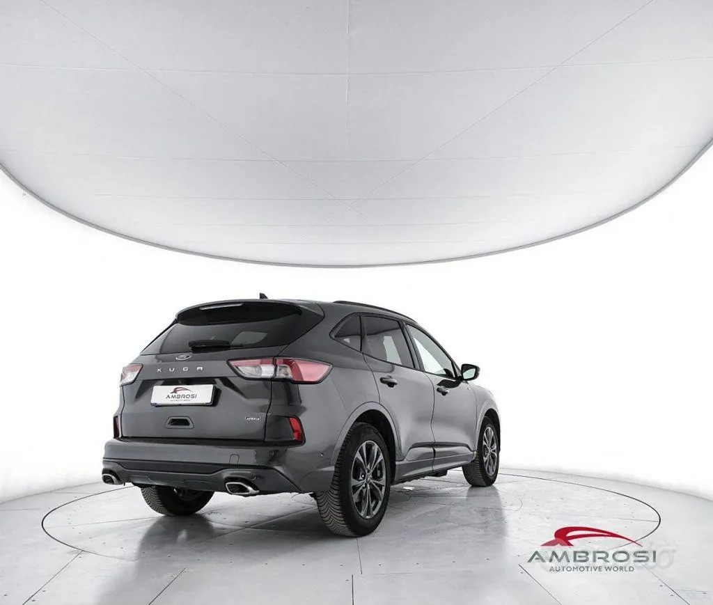 Ford Kuga 2022 photo 3