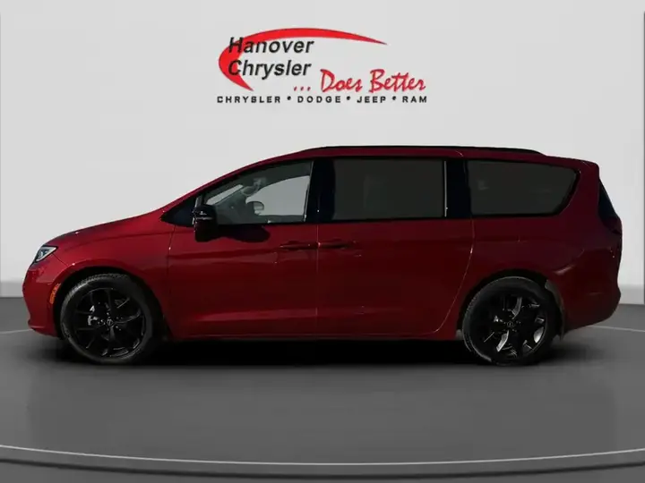 Chrysler Pacifica 2026 photo 3