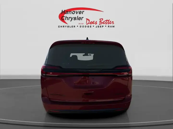 Chrysler Pacifica 2026 photo 5