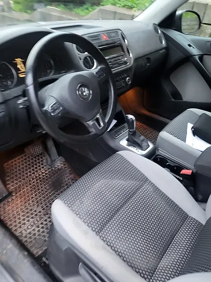 Volkswagen Tiguan 2011 photo 5