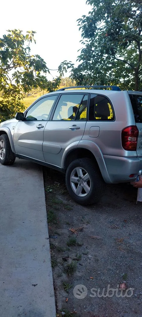 Toyota Rav4 2005 photo 2