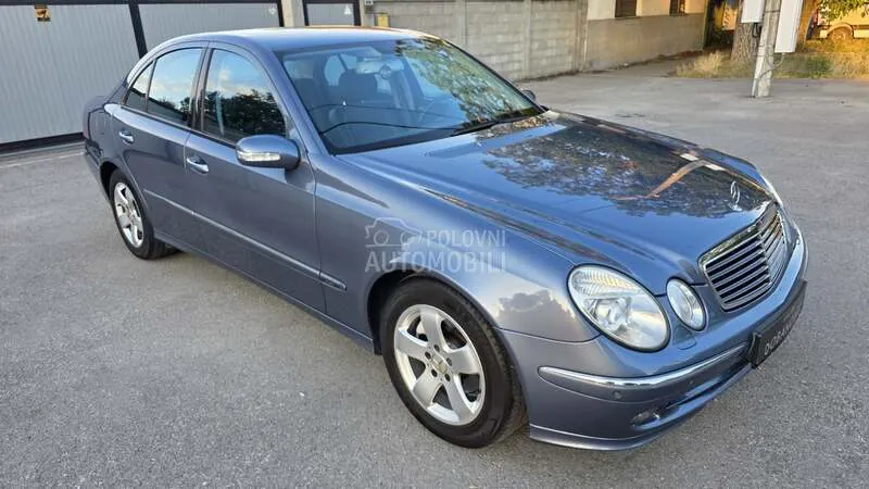 Mercedes-Benz E 220 2006 photo 3