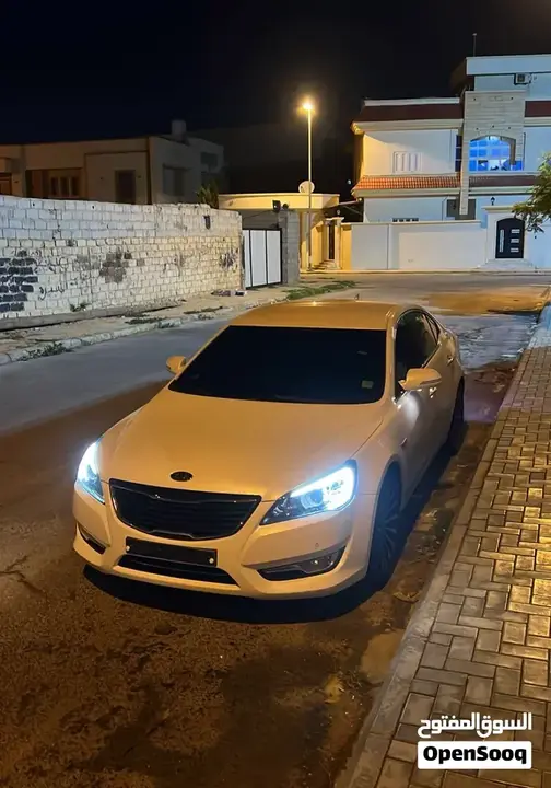 Kia Cadenza 2010 photo 2