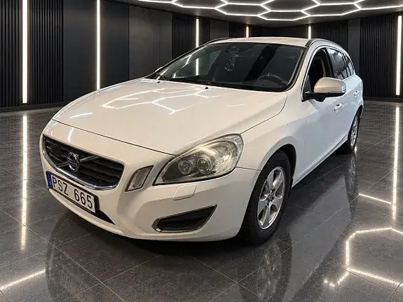 Volvo V60 2011 photo 2