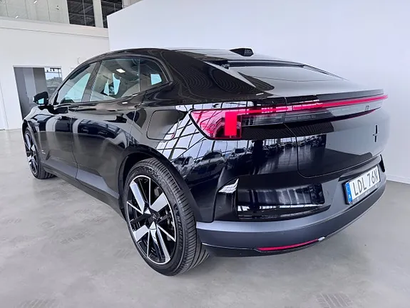 Polestar 4 2025 photo 3