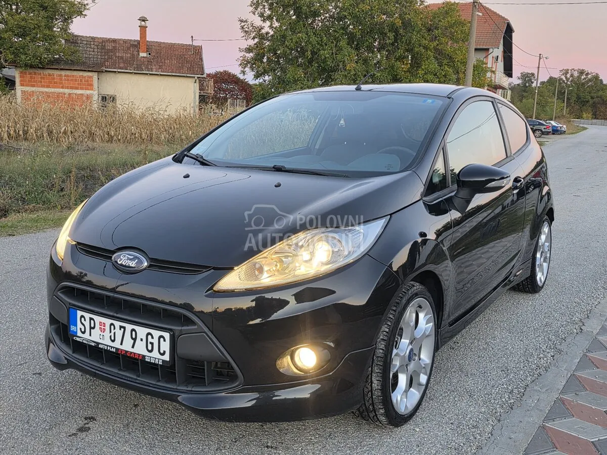 Ford Fiesta 2010 photo 3