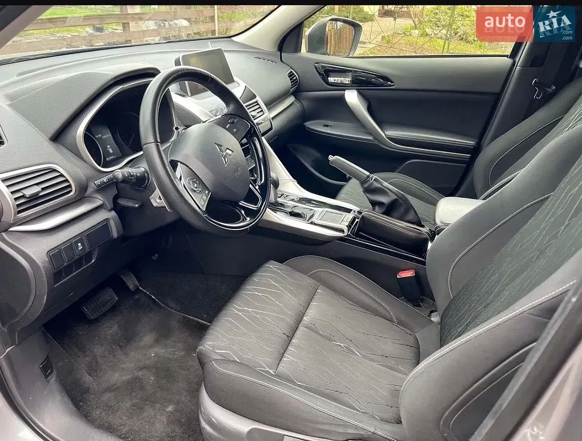 Mitsubishi Eclipse Cross 2018 photo 2