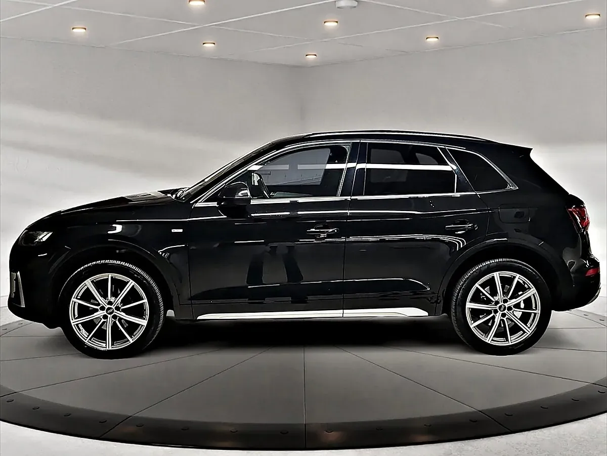 Audi Q5 2021 photo 2