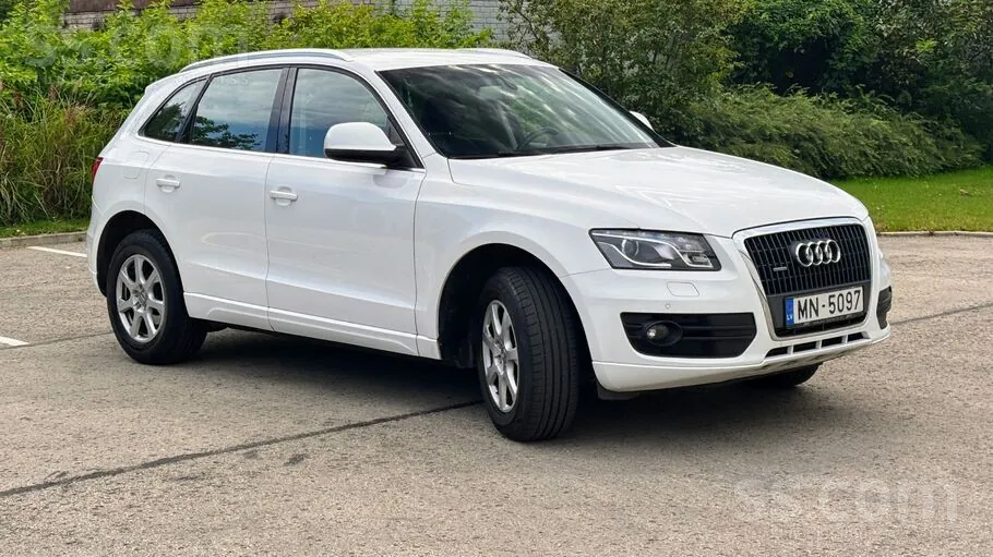 Audi Q5 2010 photo 2