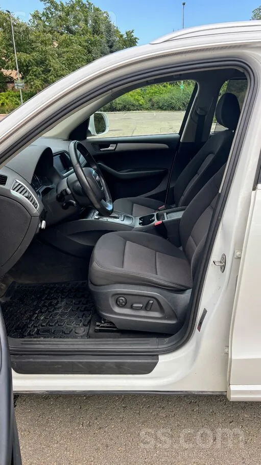 Audi Q5 2010 photo 5