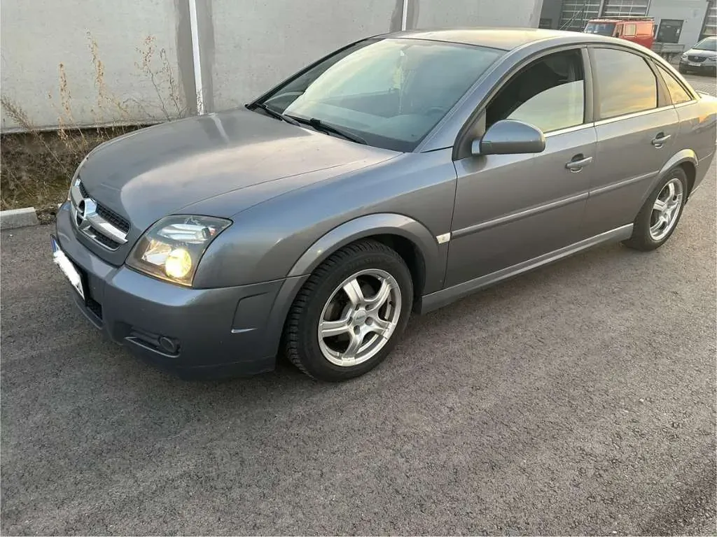 Opel Vectra 2004 photo 2
