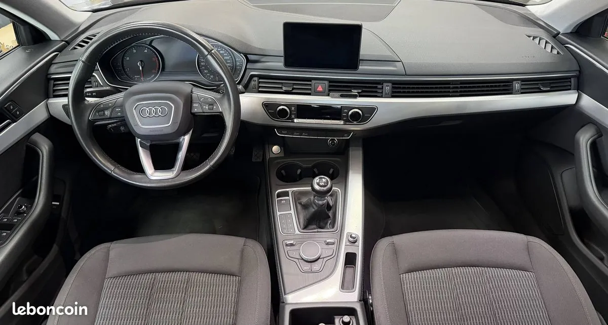 Audi A4 2017 photo 4
