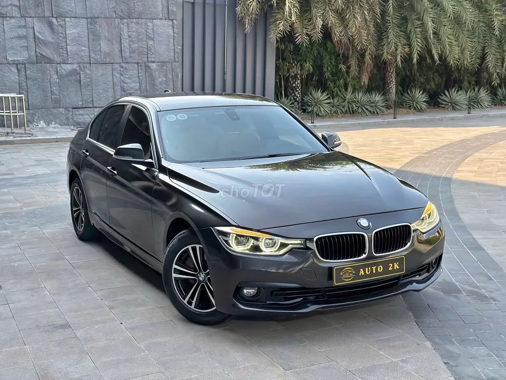 BMW 3 Series 2016 photo 2