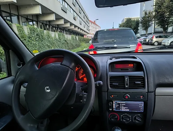 Renault Clio Ii 2003 photo 3