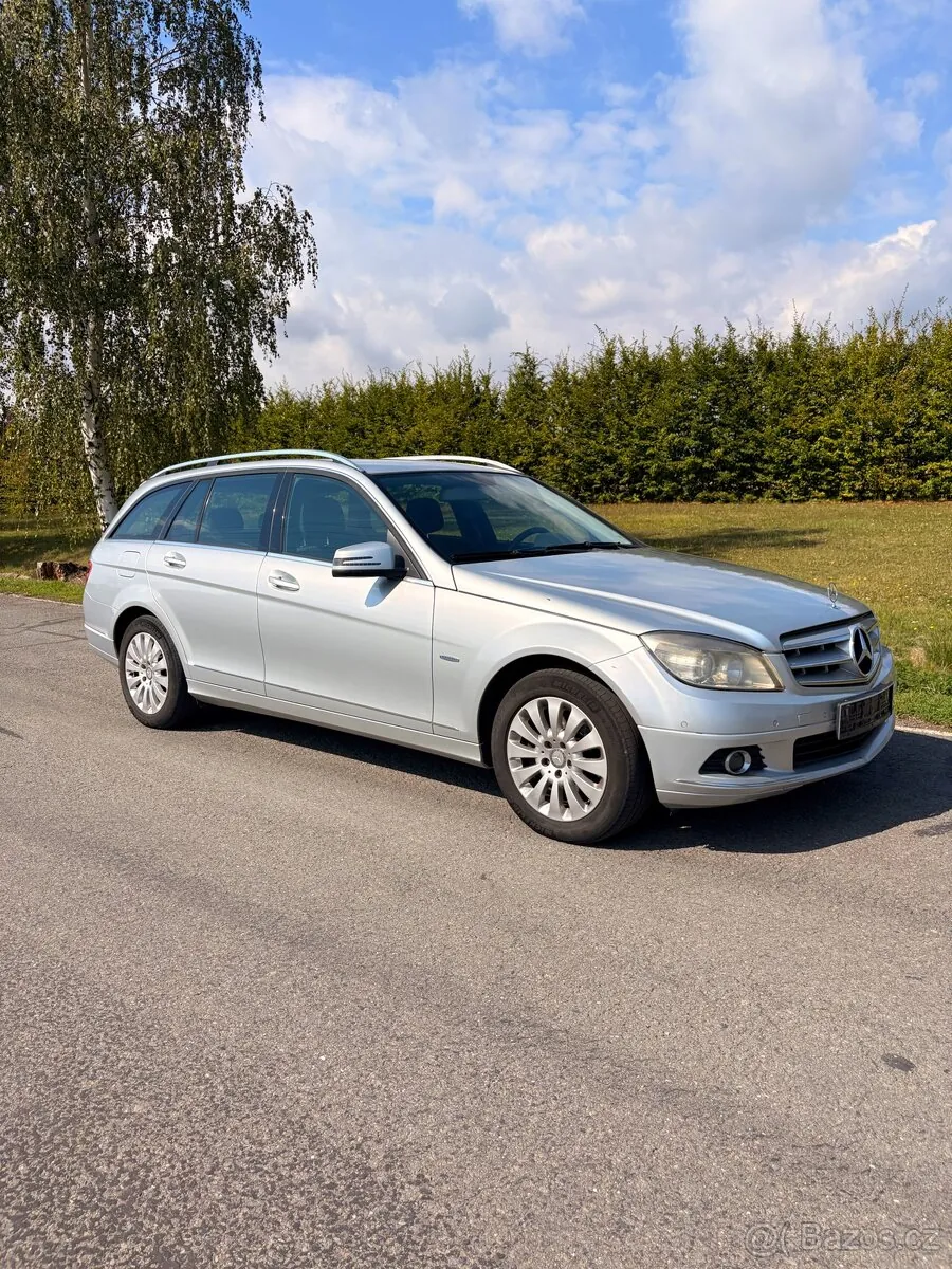 Mercedes-Benz C-Class 2011 photo 5