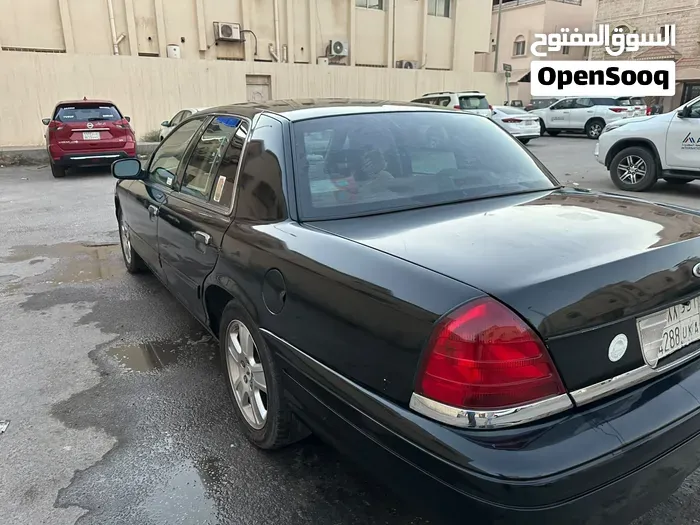 Ford Crown Victoria 2007 photo 4