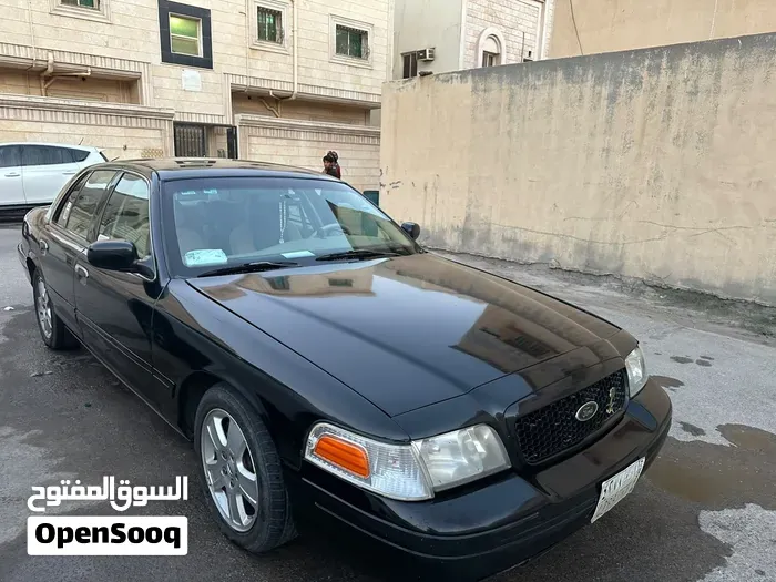 Ford Crown Victoria 2007 photo 3