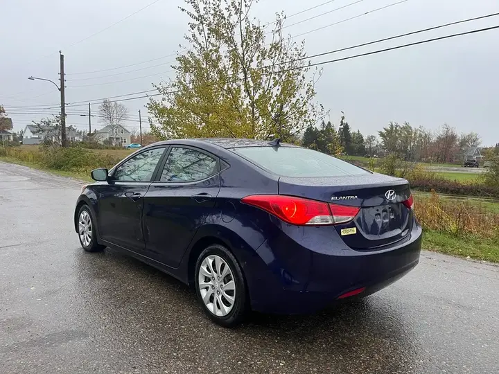Hyundai Elantra 2013 photo 5