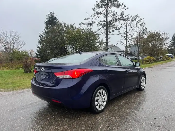 Hyundai Elantra 2013 photo 4