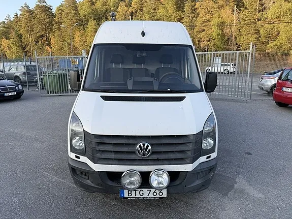 Volkswagen Crafter 35 2014 photo 2