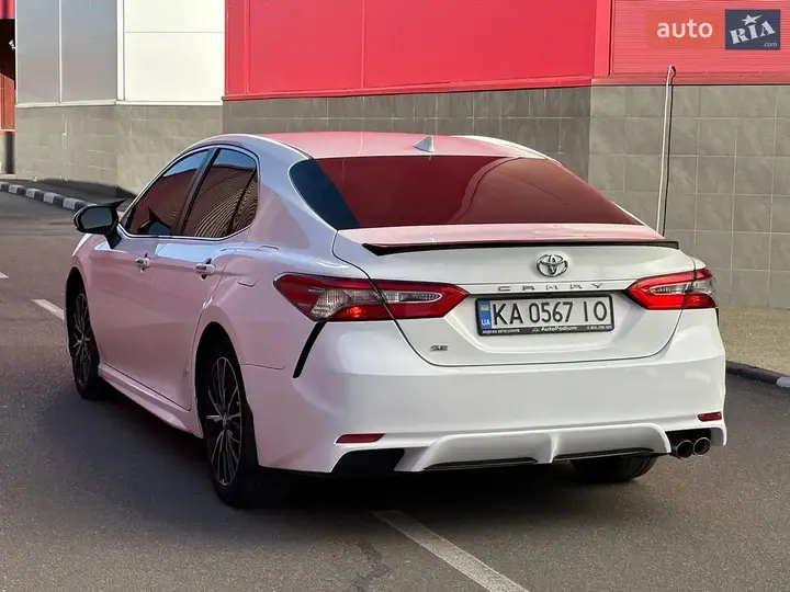 Toyota Camry 2019 photo 5