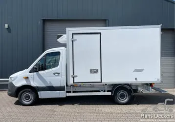Mercedes-Benz Esprinter 2026 photo 3
