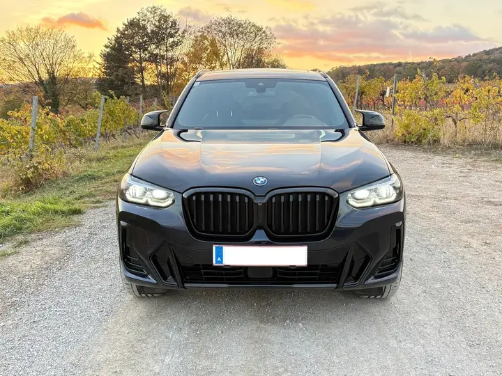 BMW X3 2023 photo 2