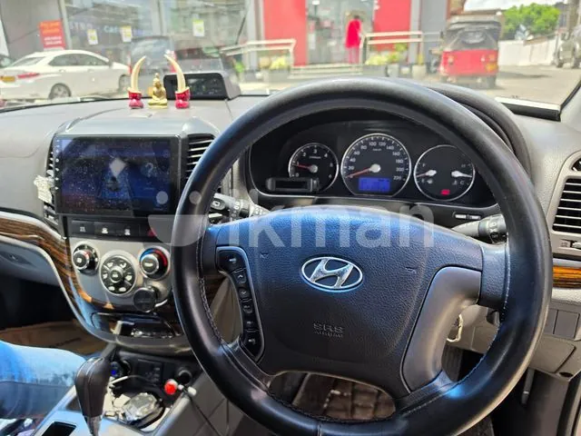 Hyundai Santa Fe 2011 photo 4