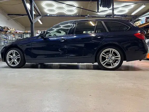 BMW 320D 2012 photo 2