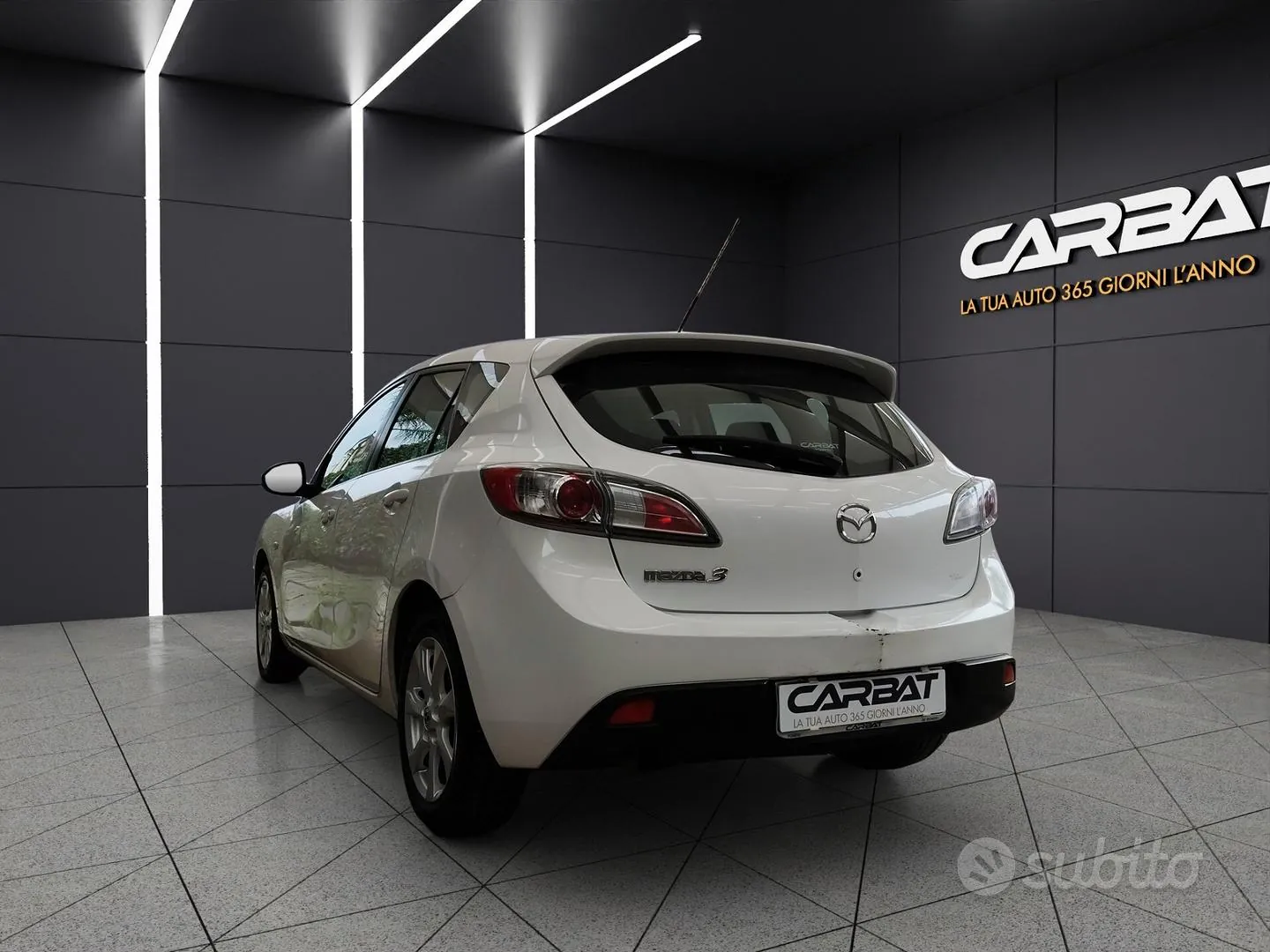 Mazda Mazda3 2011 photo 3