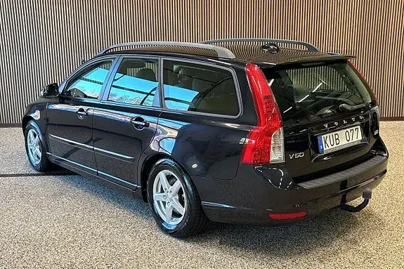 Volvo V50 2011 photo 3