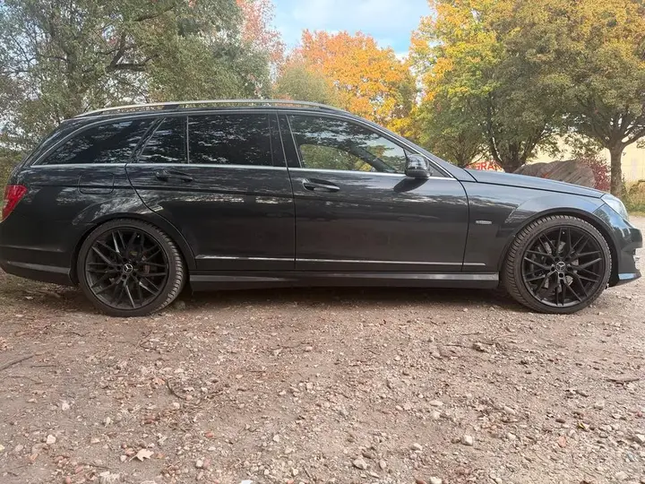Mercedes-Benz C300 Amg