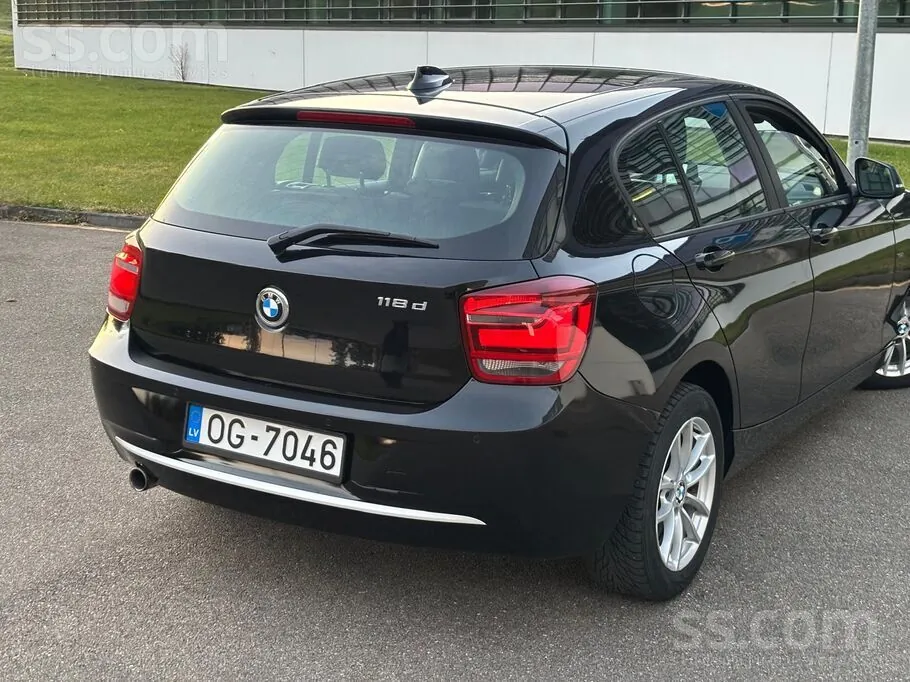 BMW 118D 2011 photo 4