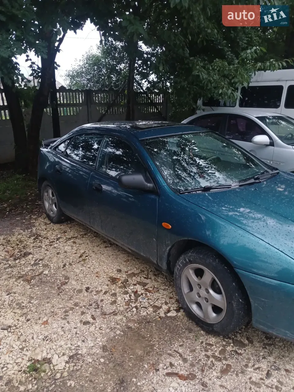 Mazda 323 1997 photo 3