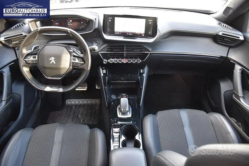 Peugeot 2008 2021 photo 5
