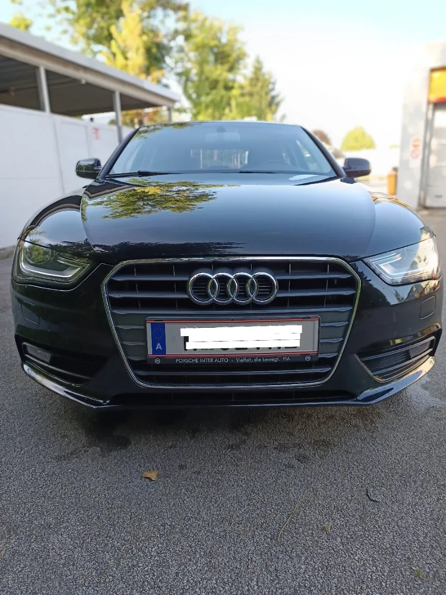 Audi A4 2013 photo 2