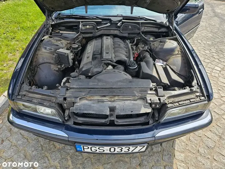 BMW 7 Series 1996 photo 2