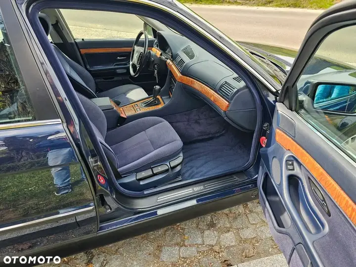 BMW 7 Series 1996 photo 3
