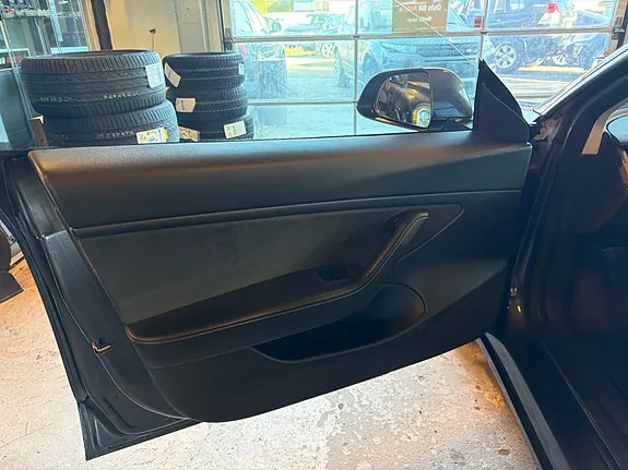 Tesla Model 3 2021 photo 4